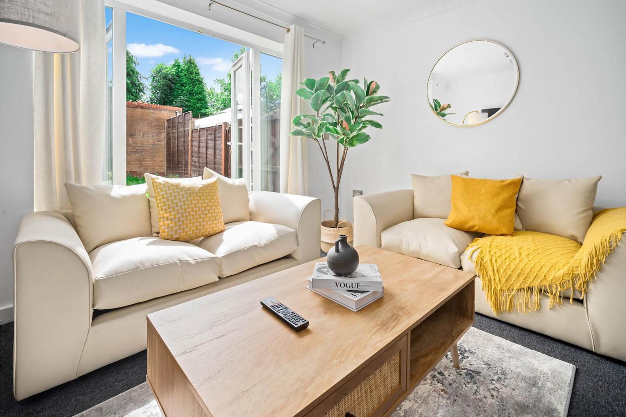 2 Bedroom House - Garden & Parking 2Gm - Wifi Birmingham Exterior photo