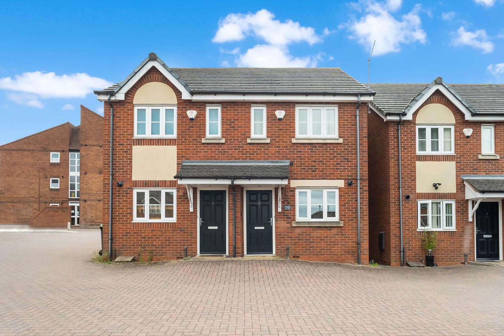 2 Bedroom House - Garden & Parking 2Gm - Wifi Birmingham Exterior photo